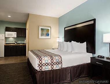 Days Inn Pearsall Εξωτερικό φωτογραφία