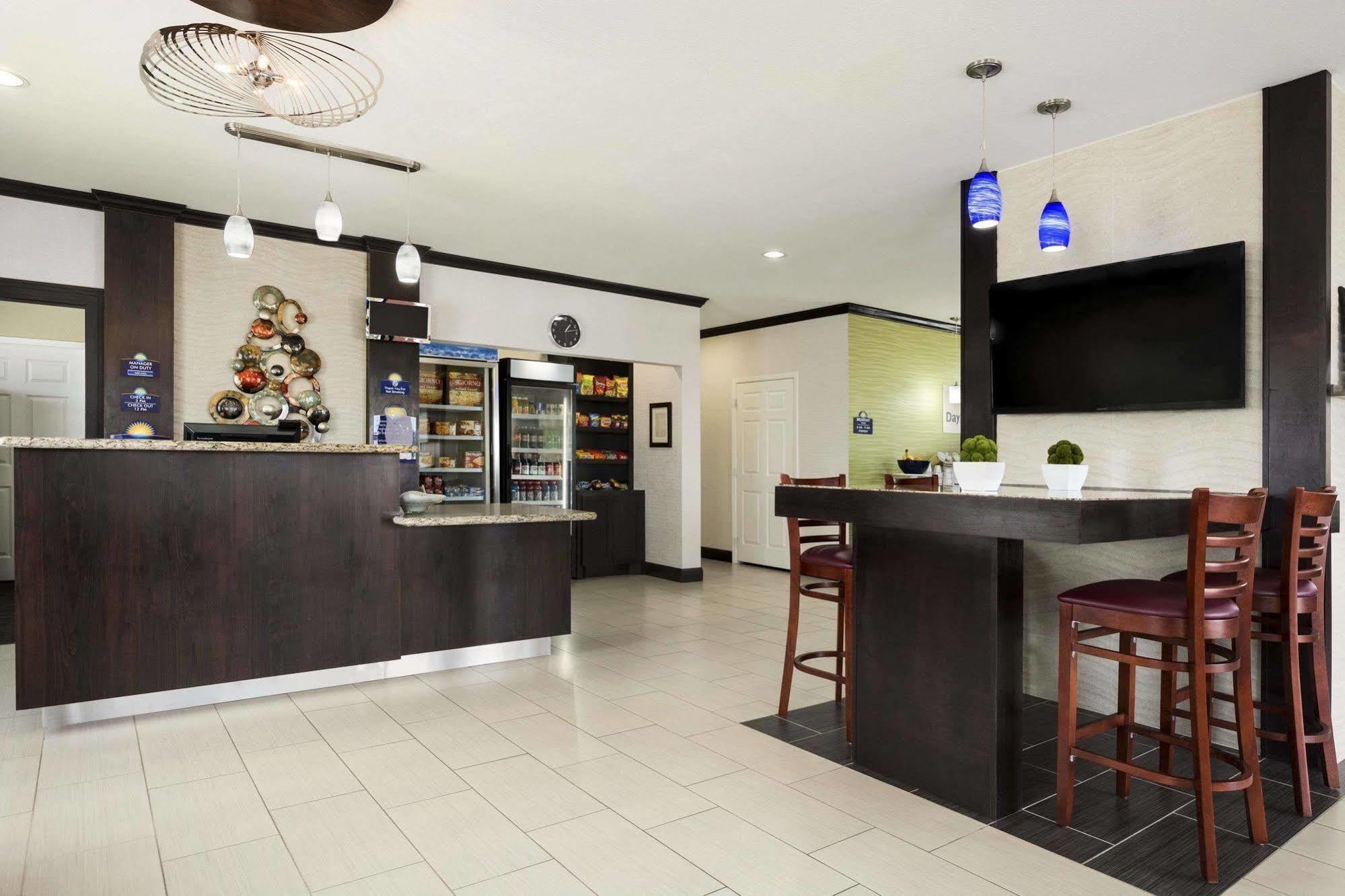 Days Inn Pearsall Εξωτερικό φωτογραφία