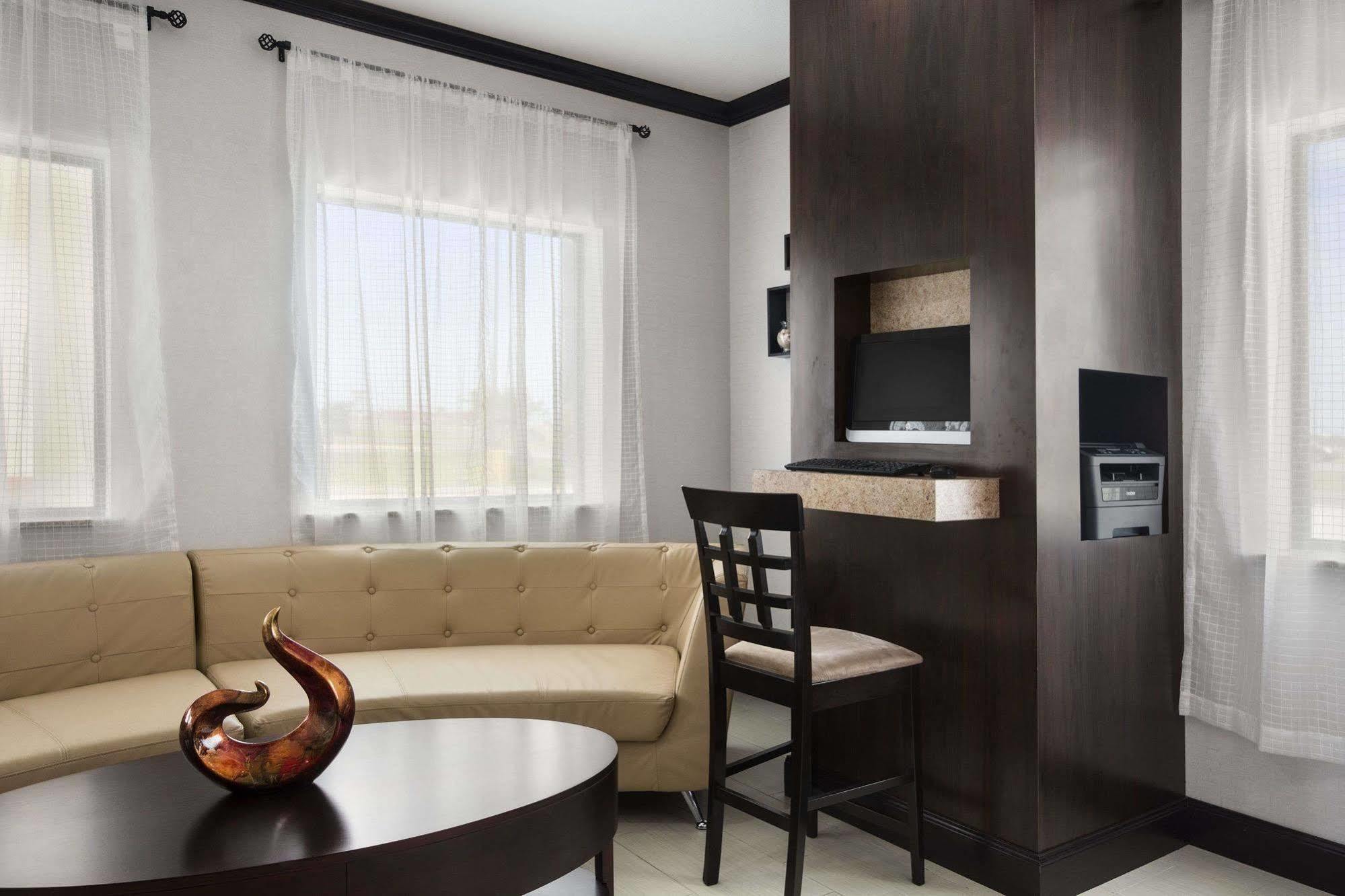 Days Inn Pearsall Εξωτερικό φωτογραφία